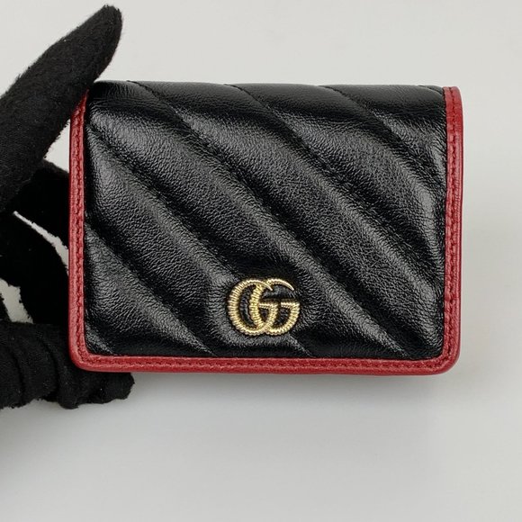 Gucci Handbags - NWT Gucci GG Marmont Wallet